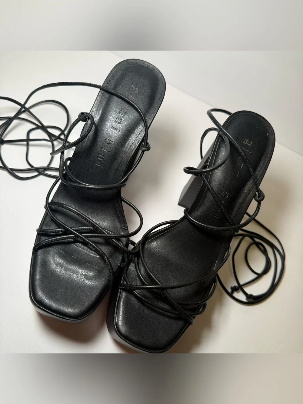Gianni Bini Rixey Platform Sandals Size 7 Black Y2K Grunge Chunky Block Heel